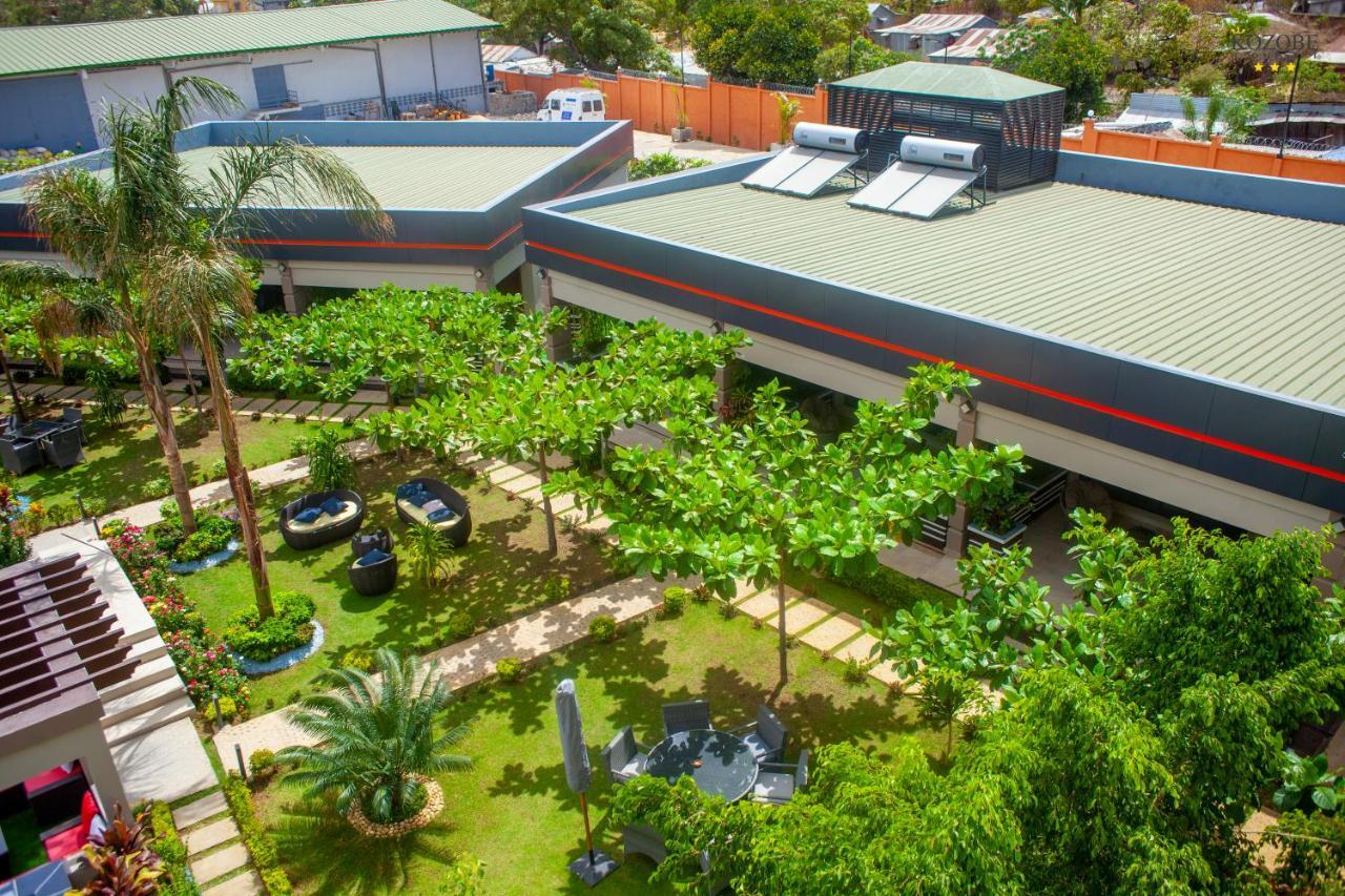 Kozobe Hotel Ambilobe エクステリア 写真