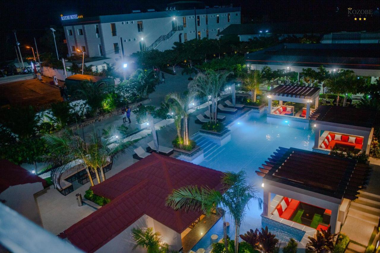 Kozobe Hotel Ambilobe エクステリア 写真