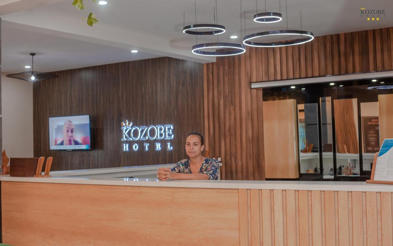 Kozobe Hotel Ambilobe エクステリア 写真