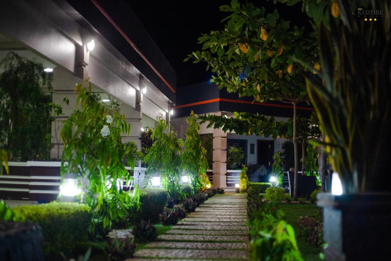 Kozobe Hotel Ambilobe エクステリア 写真